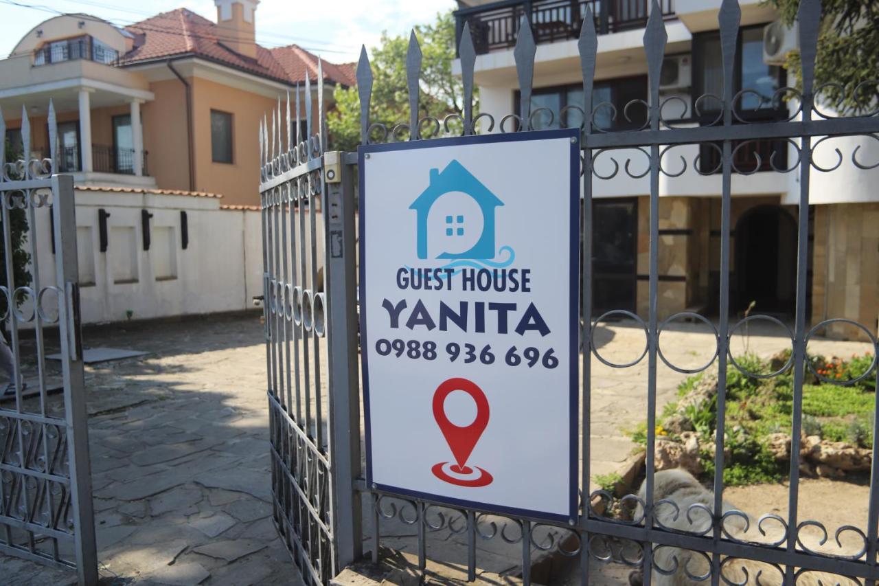 Guest House Yanita Varna Exteriör bild